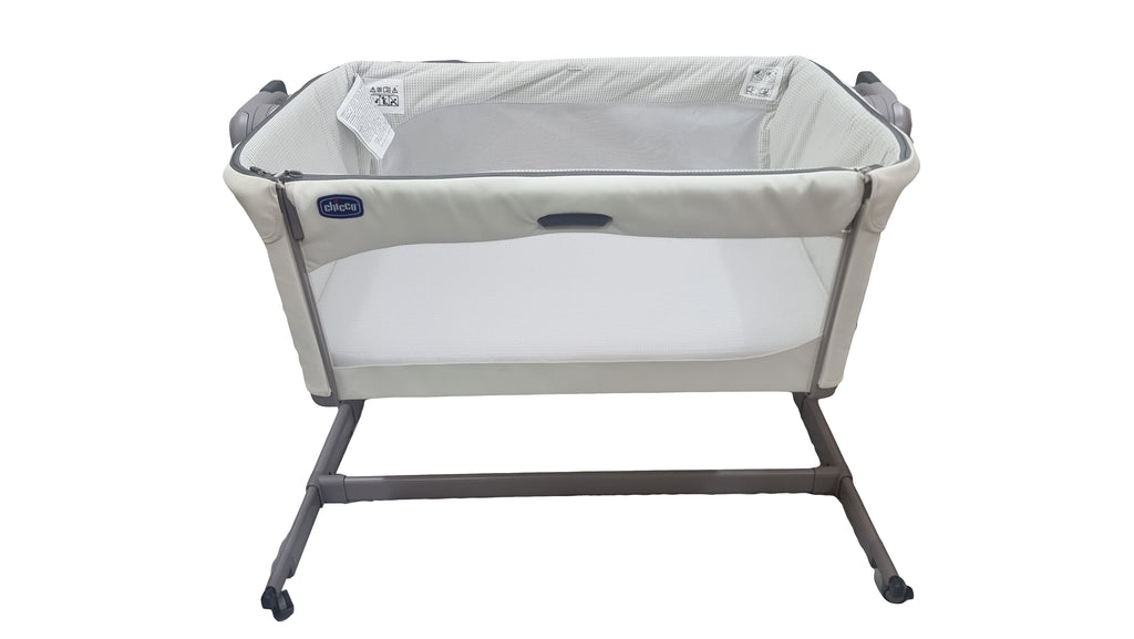 Chicco - Next2me Magic Bedside crib - SecondGear.me